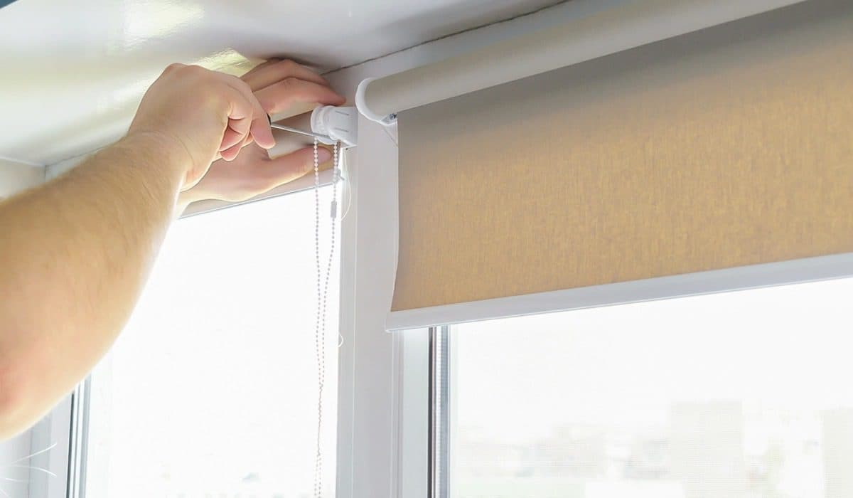 Blinds Installation